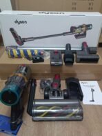 Dyson V15 Detect - Image 2